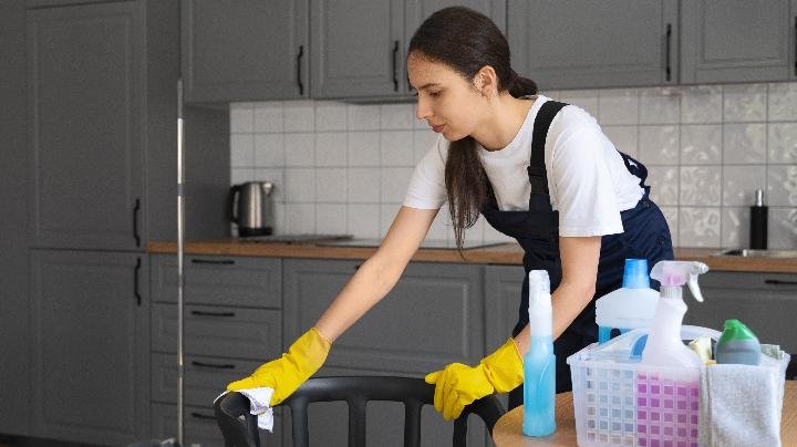 Bahaya Tersembunyi Dapur: Bakteri, Jamur, dan Cara Mencegah