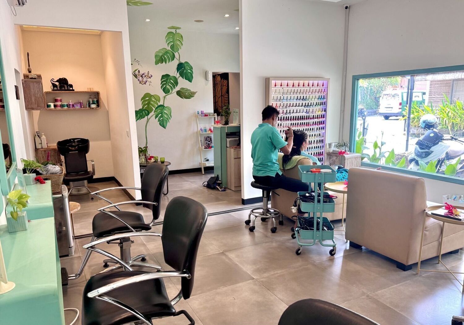 Properti untuk Bisnis Salon dan Spa: Persyaratan dan Desain